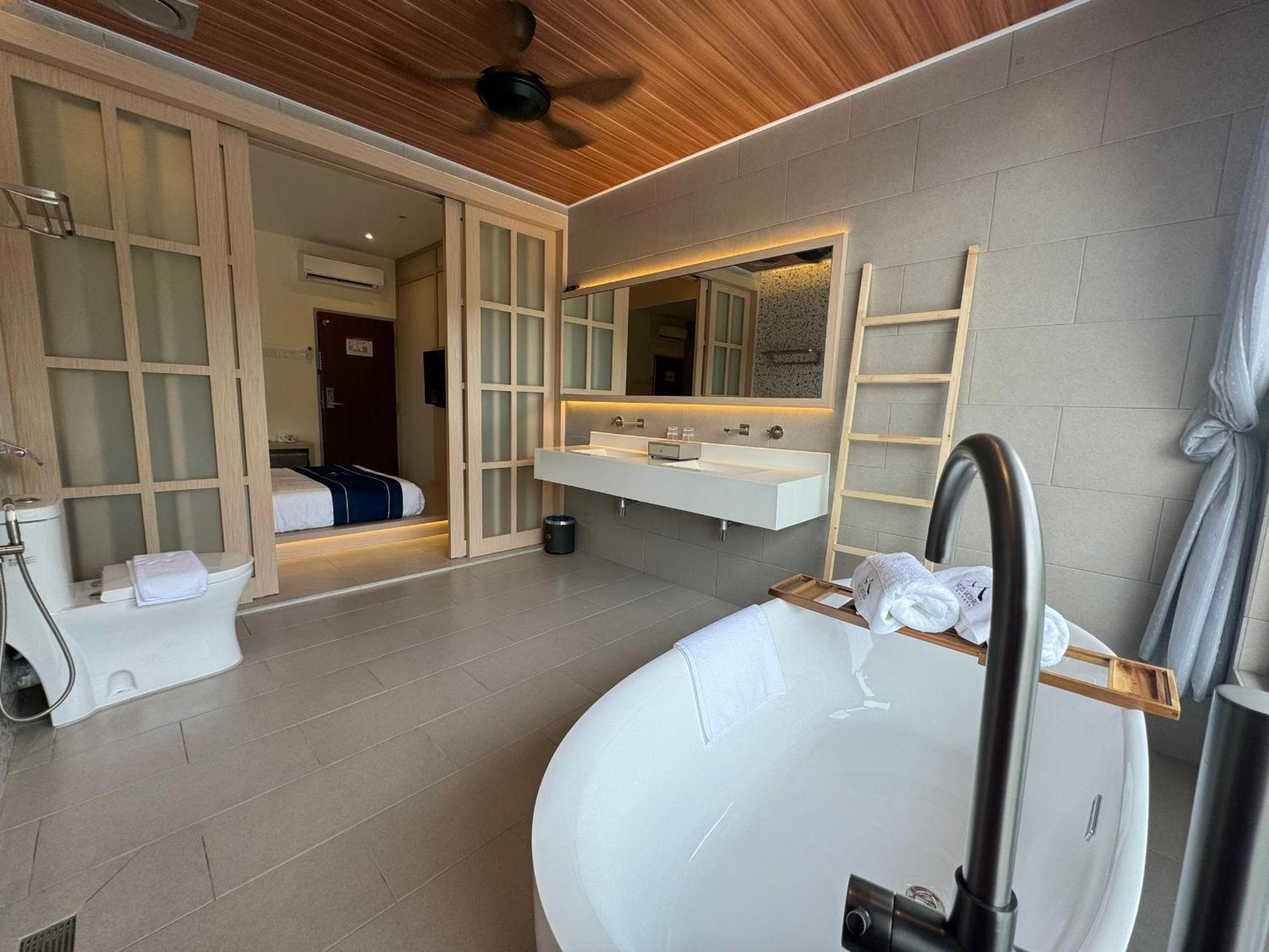 איפוה Muzi Boutique Hotel מראה חיצוני תמונה