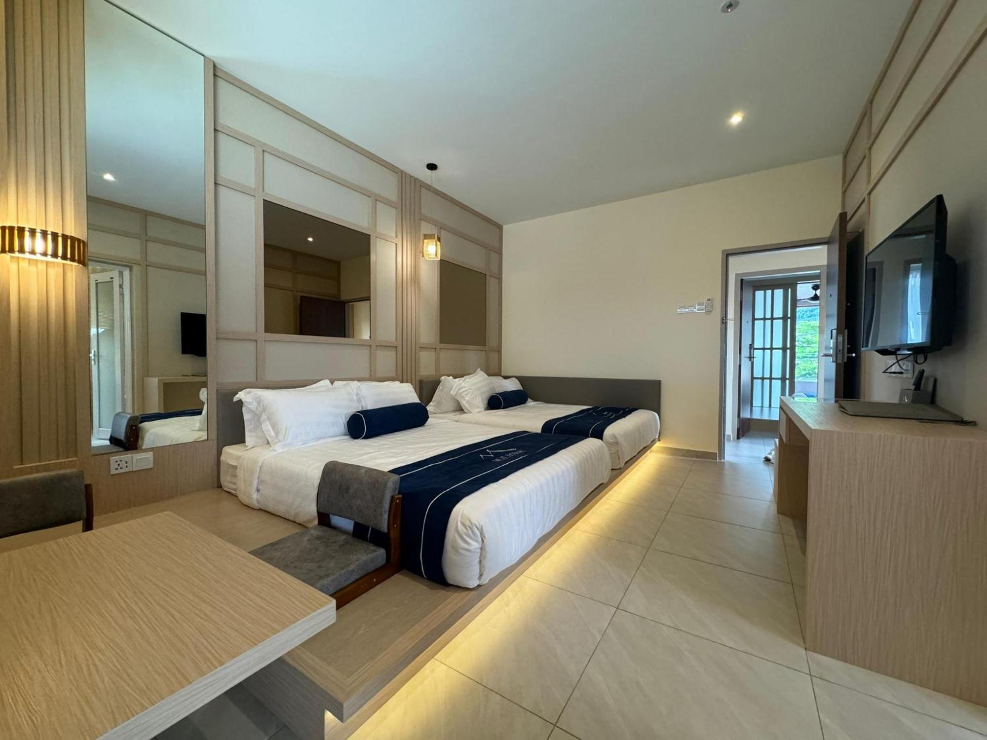 איפוה Muzi Boutique Hotel מראה חיצוני תמונה