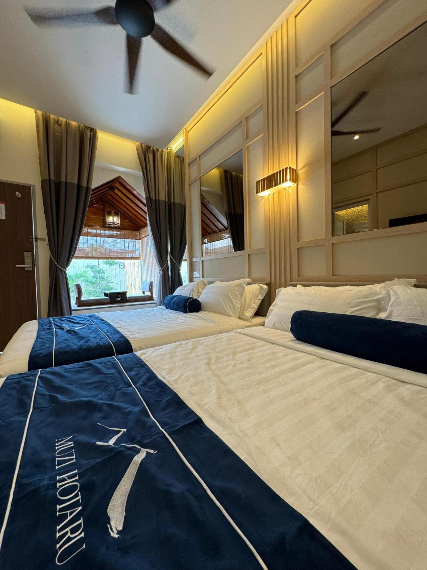 איפוה Muzi Boutique Hotel מראה חיצוני תמונה