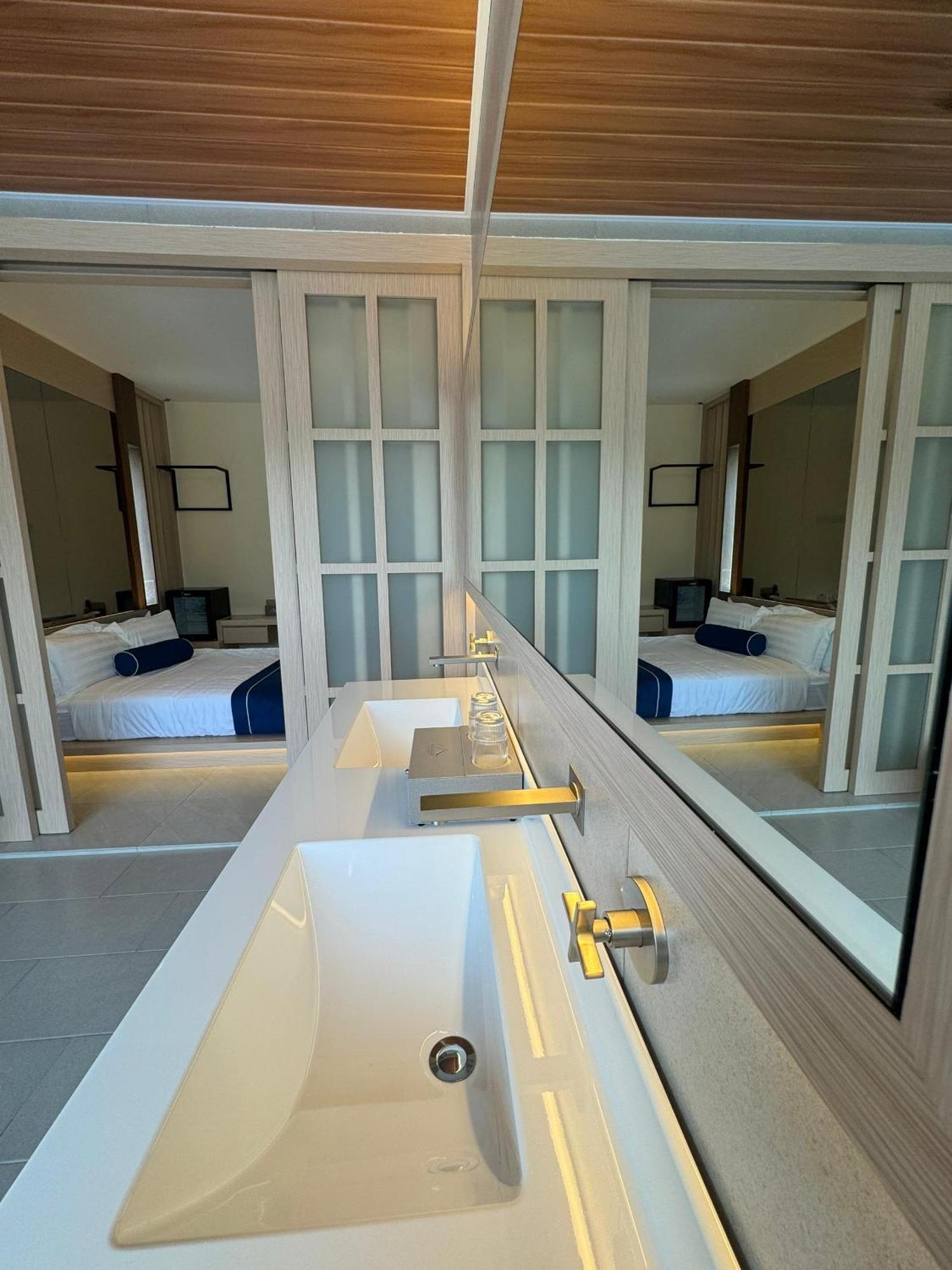 איפוה Muzi Boutique Hotel מראה חיצוני תמונה